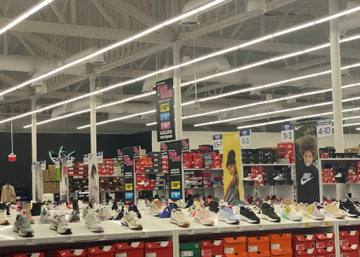 Large retail store electrical and lighting systems